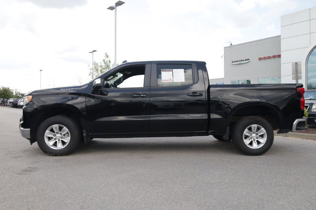 Used 2025 Chevrolet Silverado 1500 LT image 2