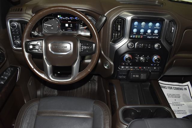 Used 2023 GMC Sierra 3500 Denali w/ Denali Ultimate Package AWD/4WD image 17