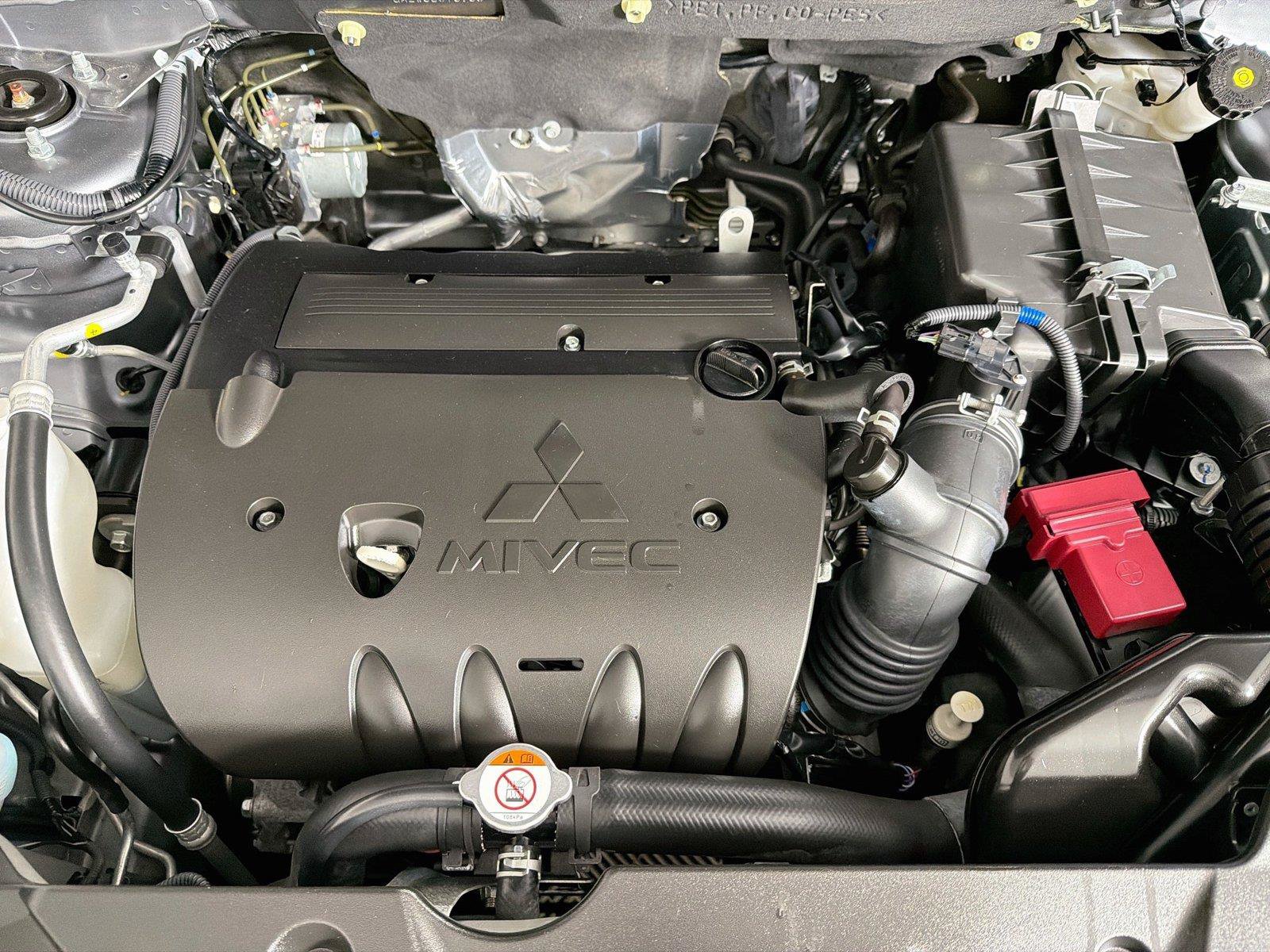 Used 2025 Mitsubishi Outlander Sport LE AWD/4WD image 32