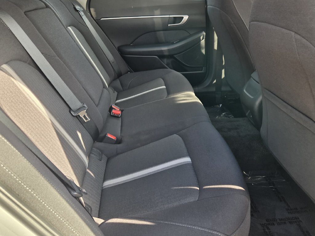 Certified 2025 Hyundai Sonata SEL AWD/4WD image 15