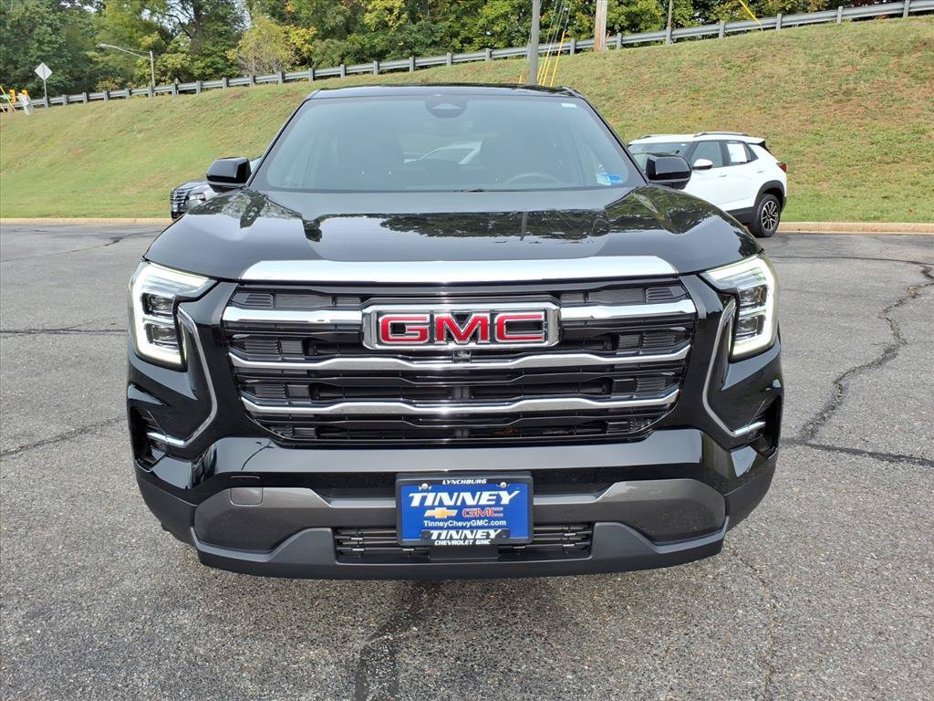 Used 2025 GMC Terrain Elevation w/ Technology Package II AWD/4WD image 8