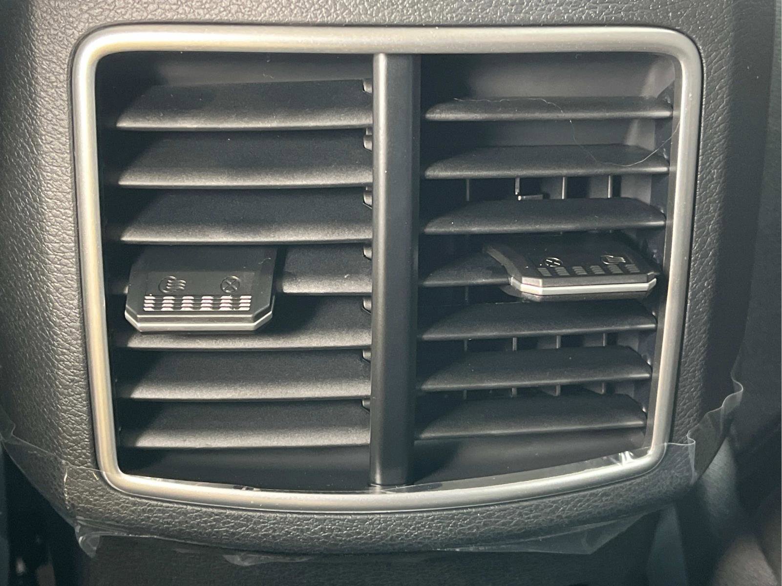 New 2025 Kia Sportage LX image 17