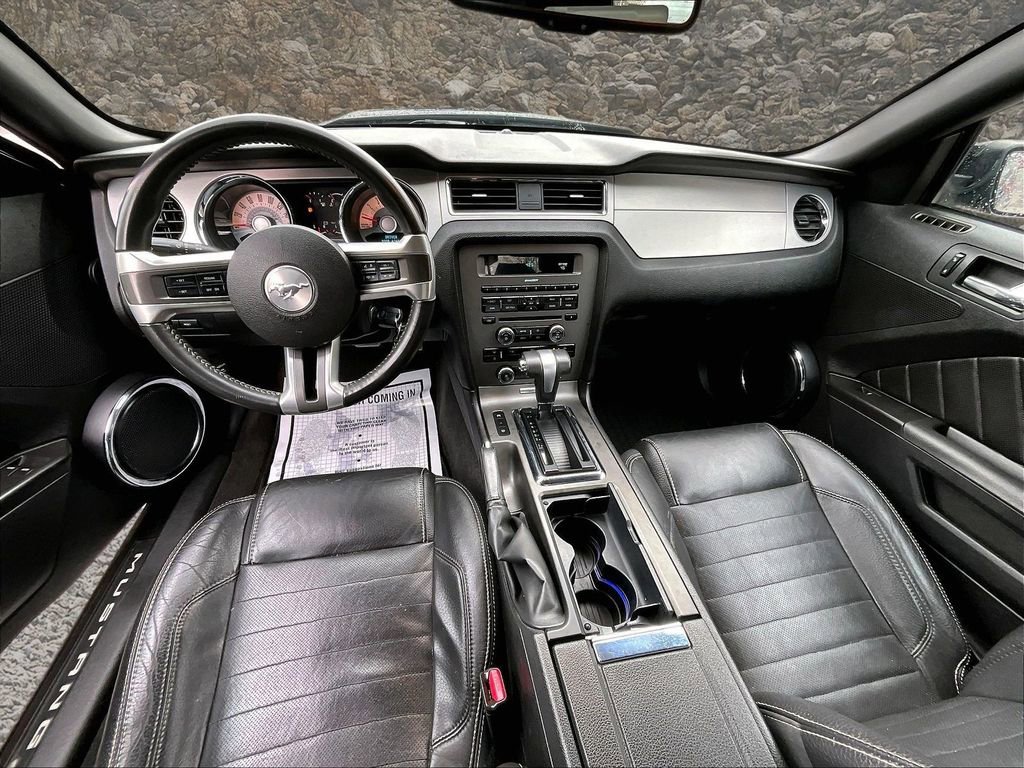 Used 2011 Ford Mustang GT Premium w/ Comfort Pkg image 14