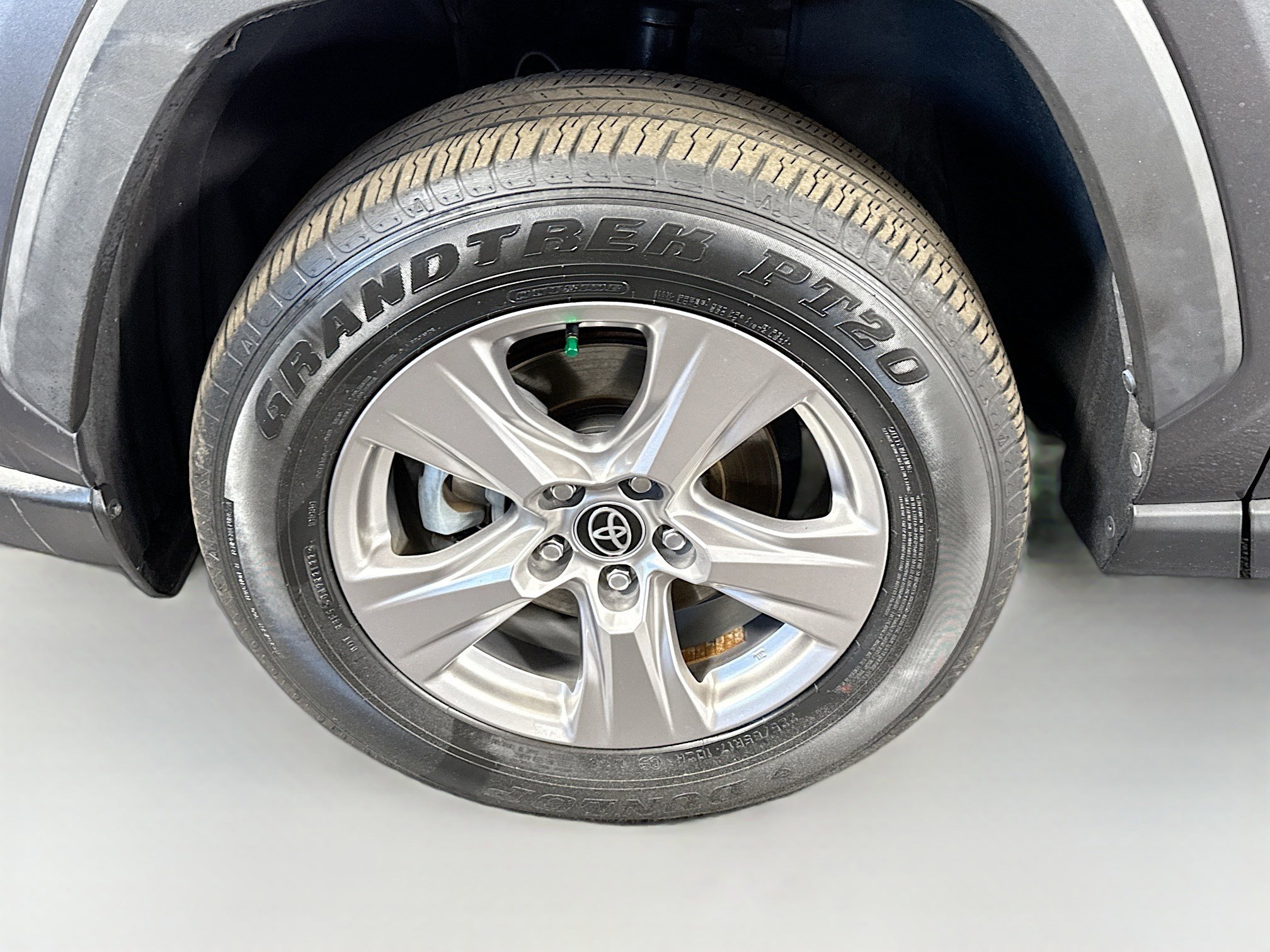 Used 2023 Toyota RAV4 XLE image 38