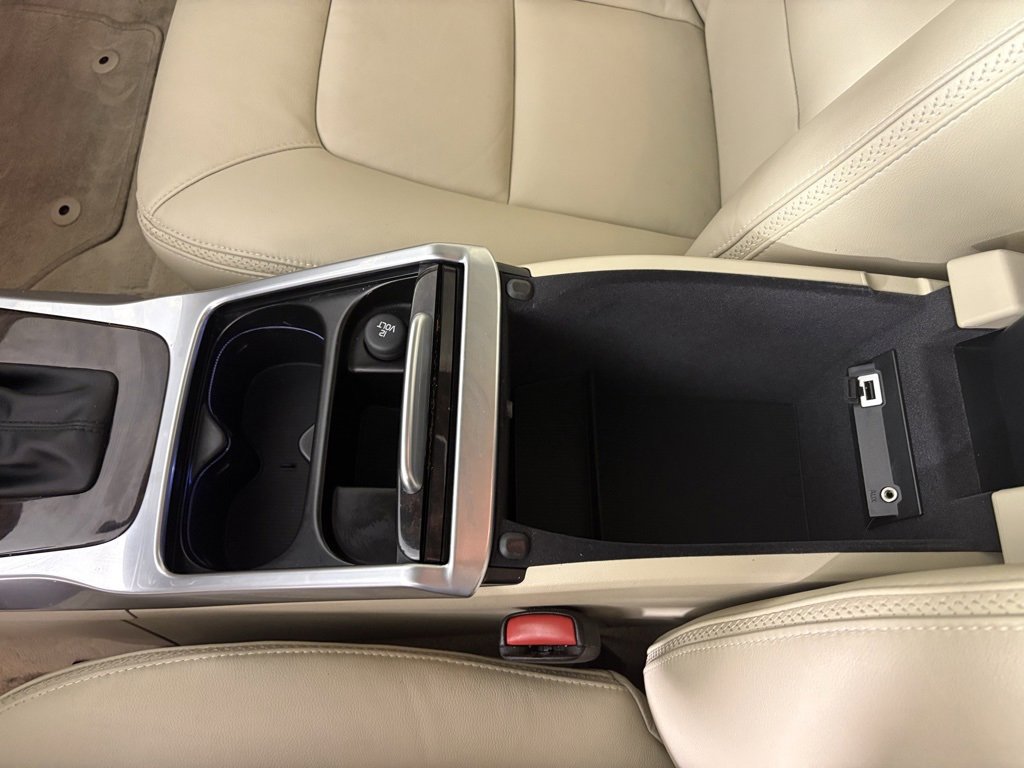 Used 2015 Volvo XC70 T6 Platinum image 29