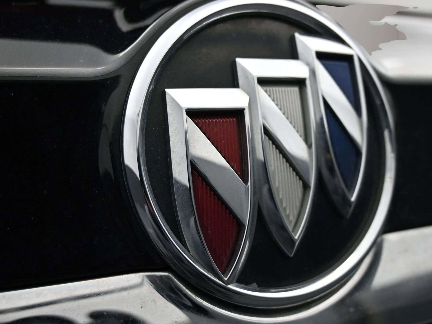 Used 2020 Buick Encore Preferred image 25