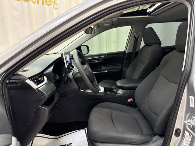 Used 2024 Toyota RAV4 XLE image 12