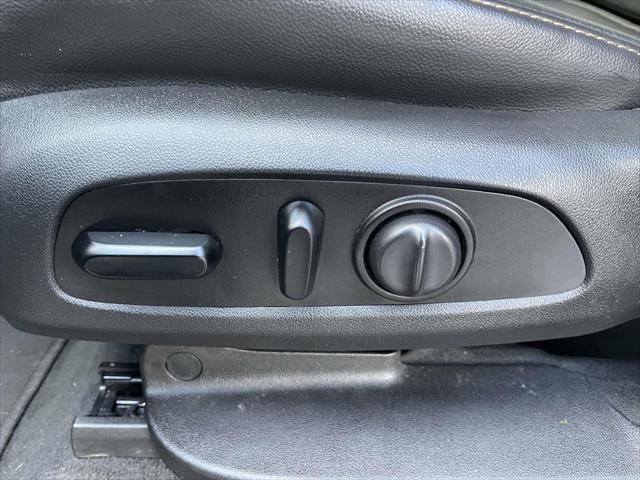 Used 2020 Chevrolet Traverse RS image 14