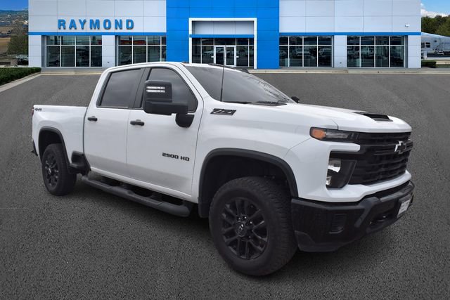 Used 2025 Chevrolet Silverado 2500 Custom w/ Custom Value Package image 1