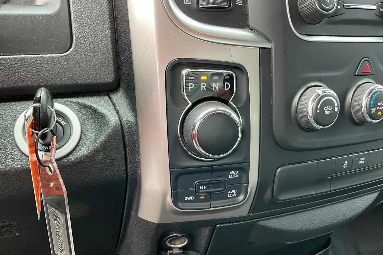 Used 2017 RAM 1500 Classic SLT AWD/4WD image 15
