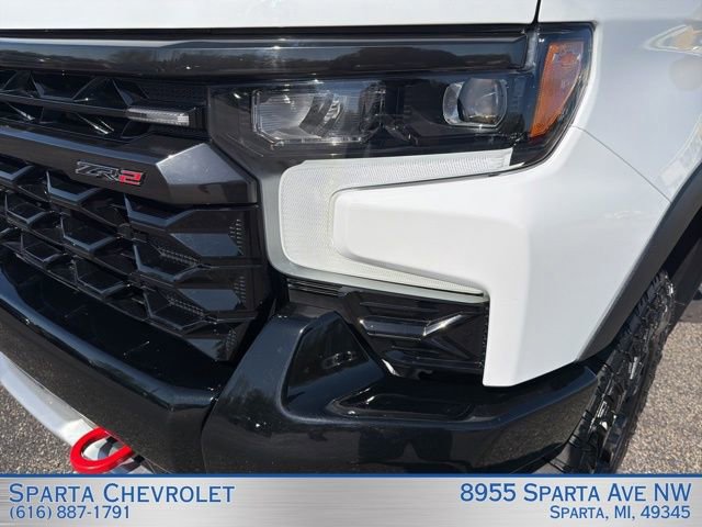 Used 2023 Chevrolet Silverado 1500 ZR2 w/ Technology Package AWD/4WD image 14