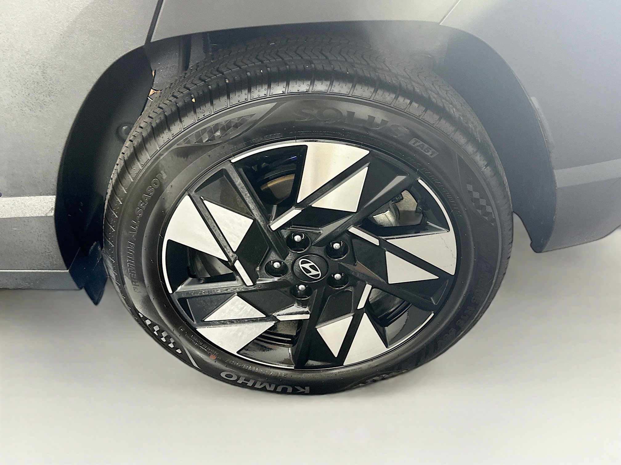 Used 2025 Hyundai Kona SEL image 11