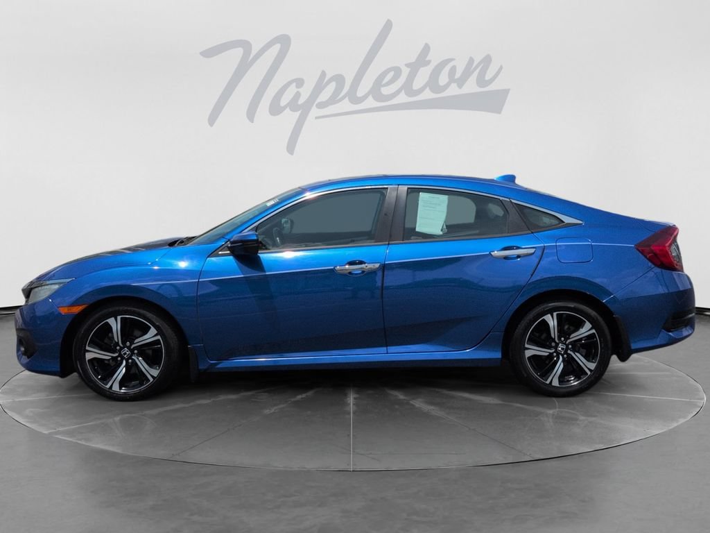 Used 2017 Honda Civic Touring image 4