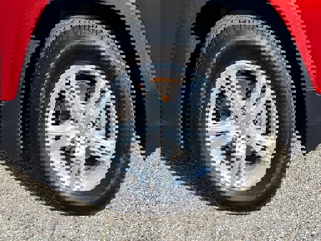 Used 2021 GMC Terrain SLE w/ Driver Convenience Package image 10