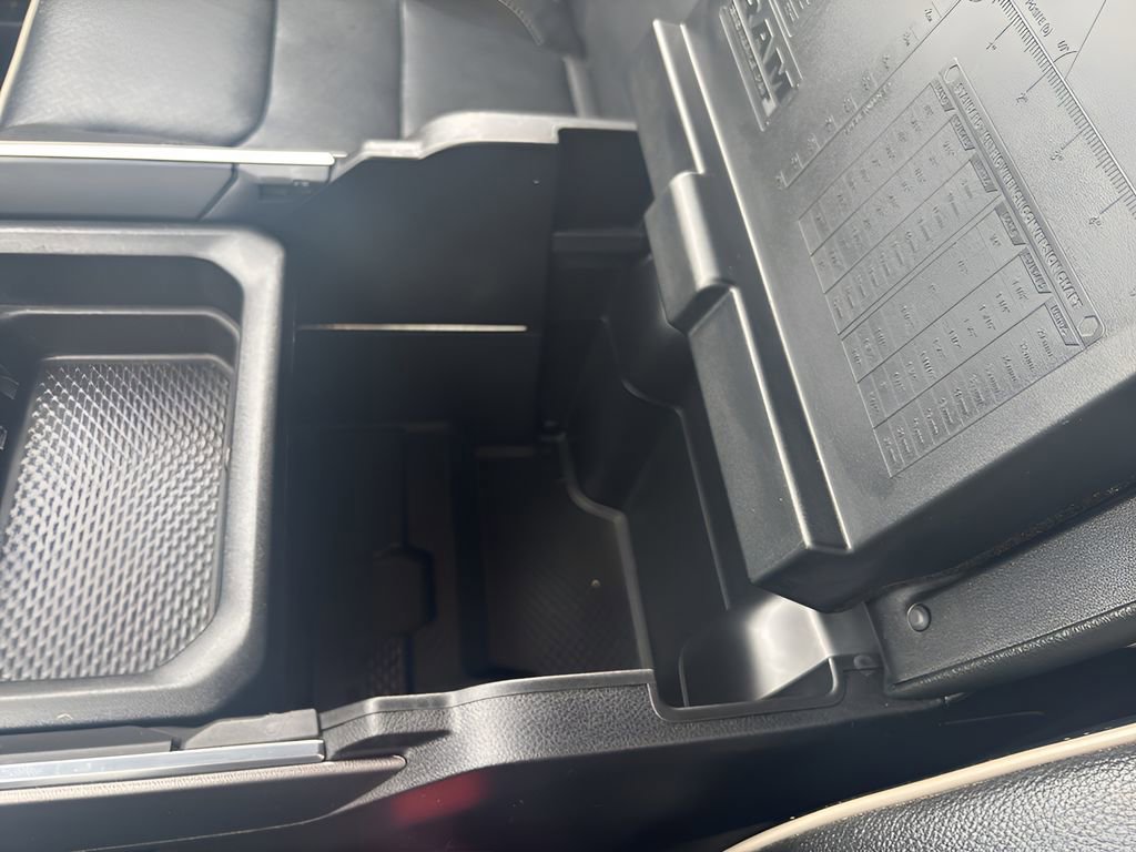 Used 2024 RAM 1500 Laramie image 25