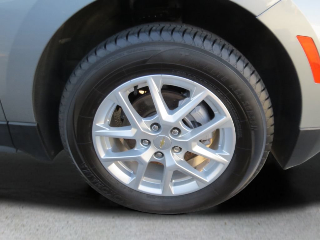 Certified 2024 Chevrolet Equinox LT AWD/4WD image 11