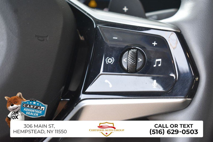 Used 2025 BMW 530i RWD image 14