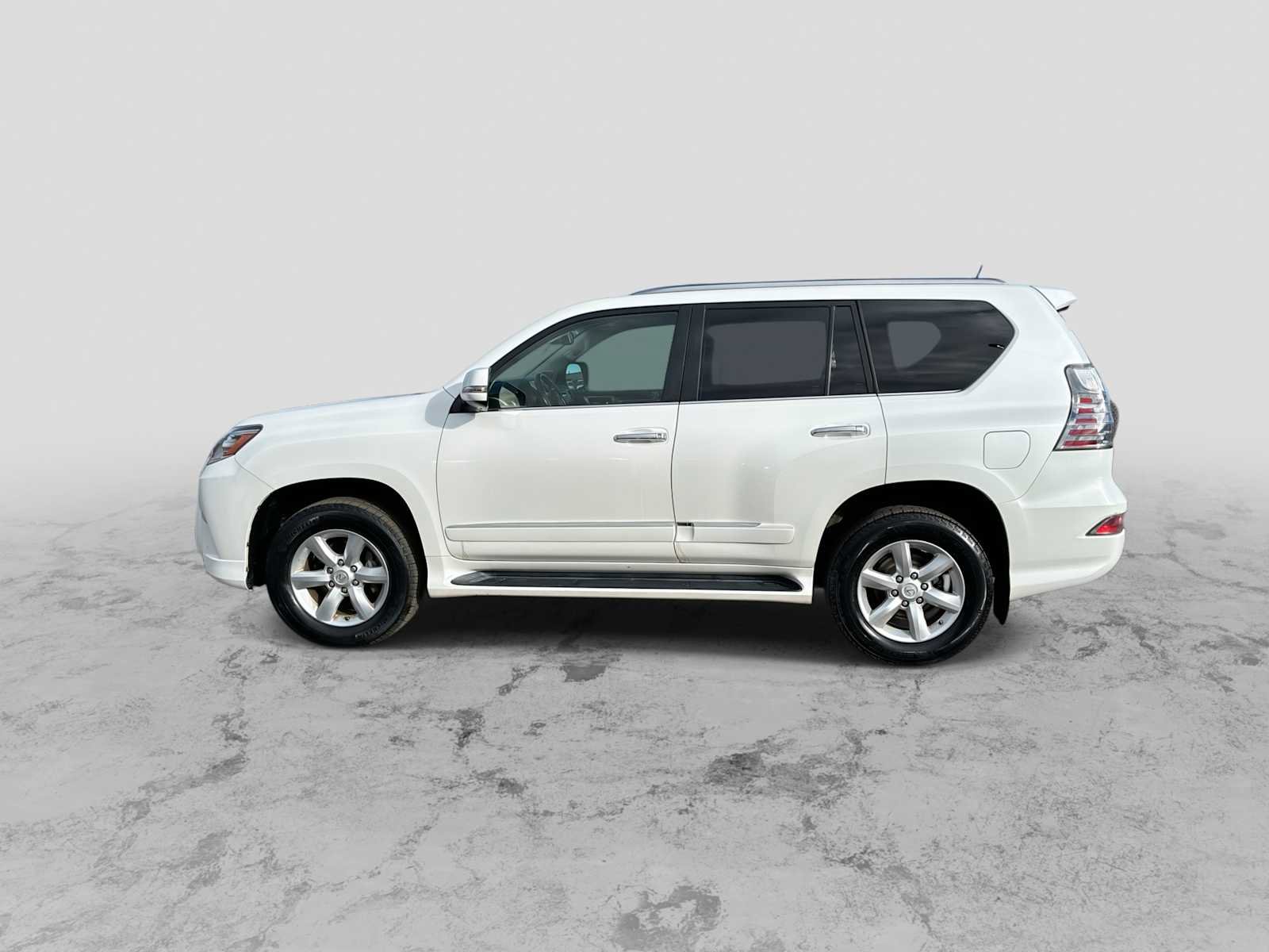 Used 2017 Lexus GX 460 w/ Navigation Package image 5