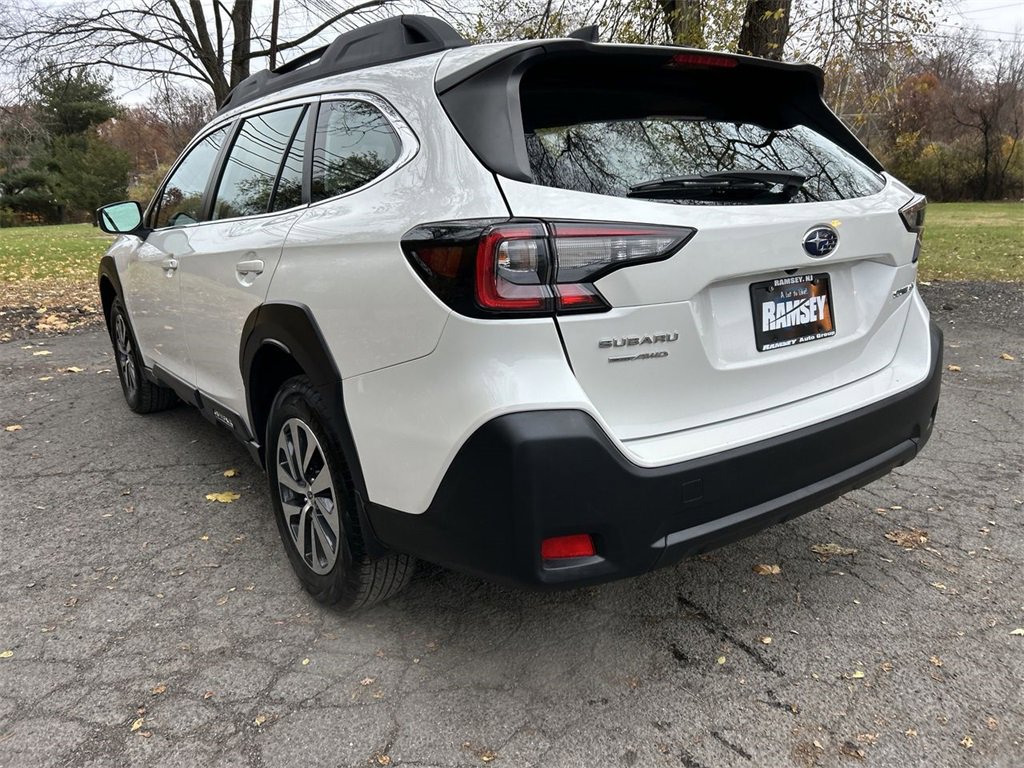 Certified 2023 Subaru Outback 2.5i image 6