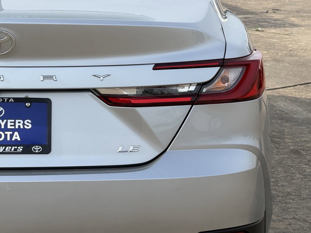 Used 2026 Toyota Camry LE FWD image 9