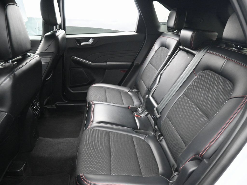 Used 2025 Ford Escape ST-Line AWD/4WD image 29