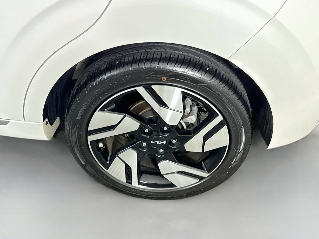 Certified 2025 Kia Soul GT-Line FWD image 34