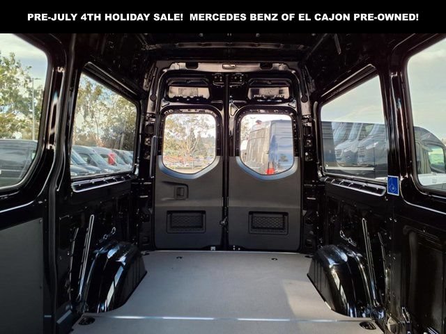 New 2025 Mercedes-Benz Sprinter 2500 image 17
