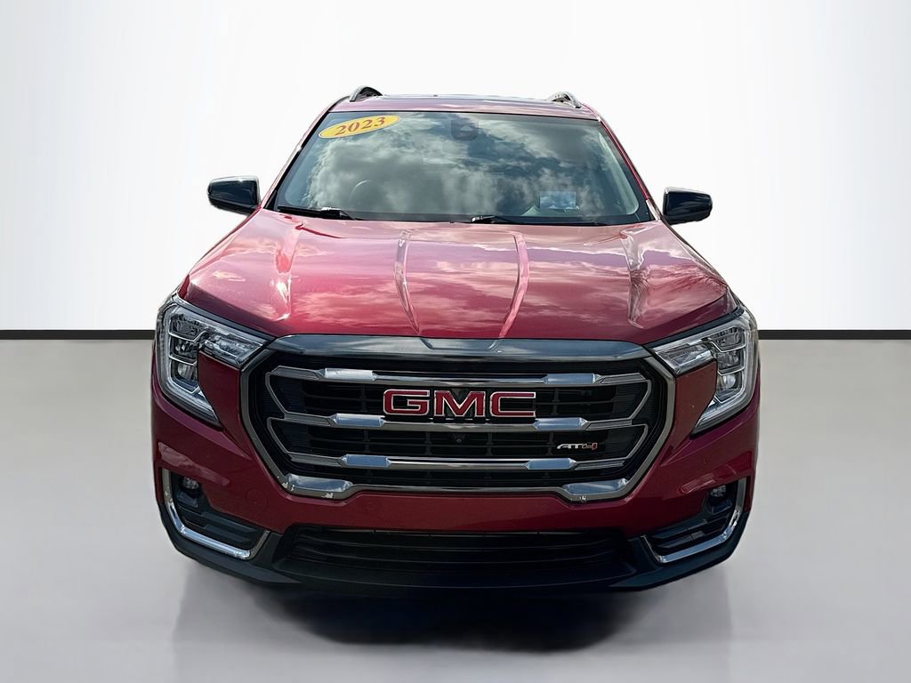 Used 2023 GMC Terrain AT4 w/ Infotainment Package II image 2