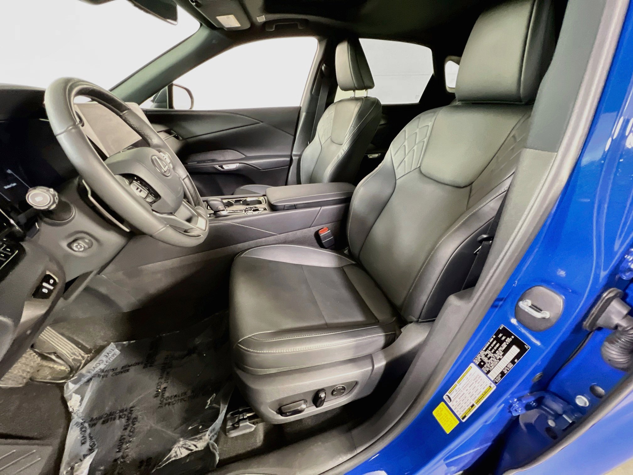 Used 2025 Lexus RX 350 F Sport w/ Accessory Package (K3) image 20