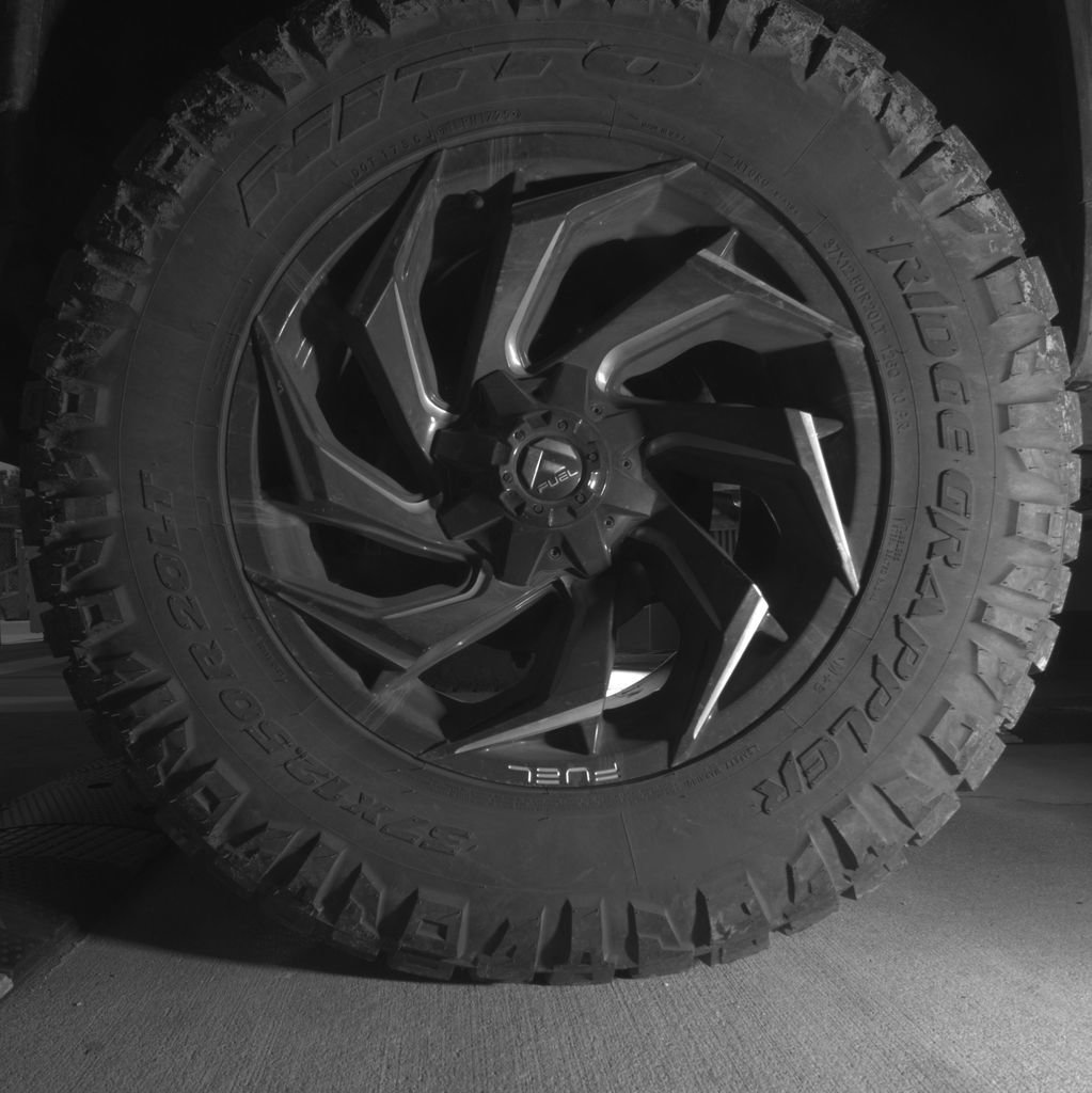 Used 2021 Chevrolet Silverado 2500 Custom w/ Custom Value Package image 11