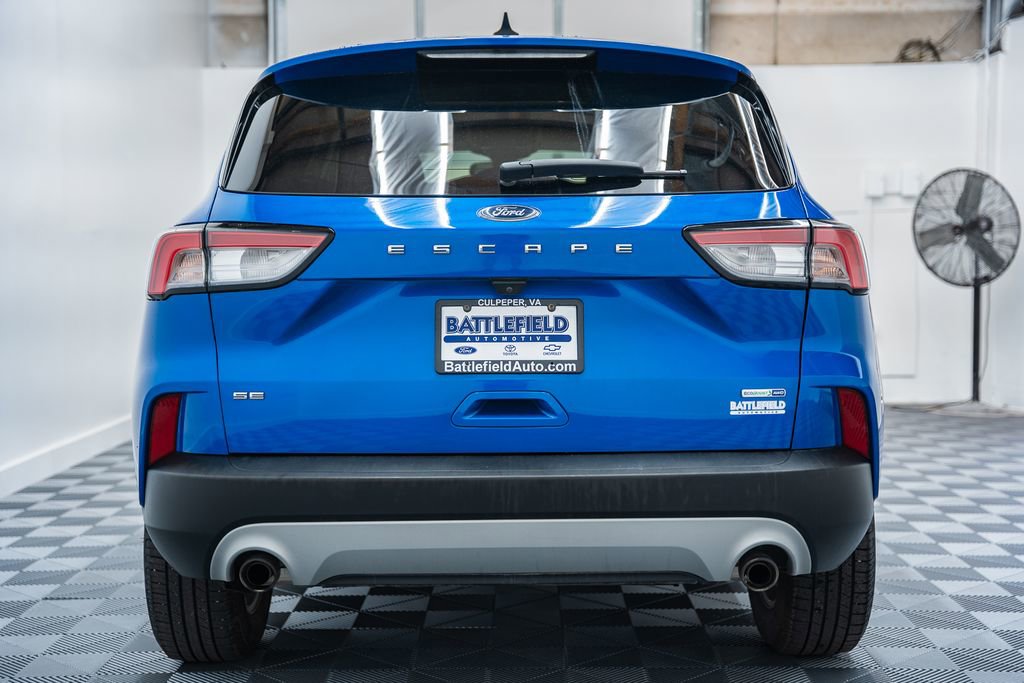 Certified 2020 Ford Escape SE image 5