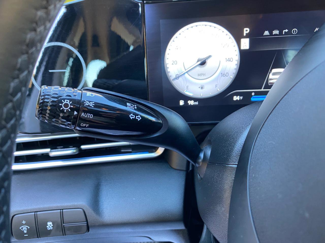 Used 2025 Hyundai Elantra Limited image 57