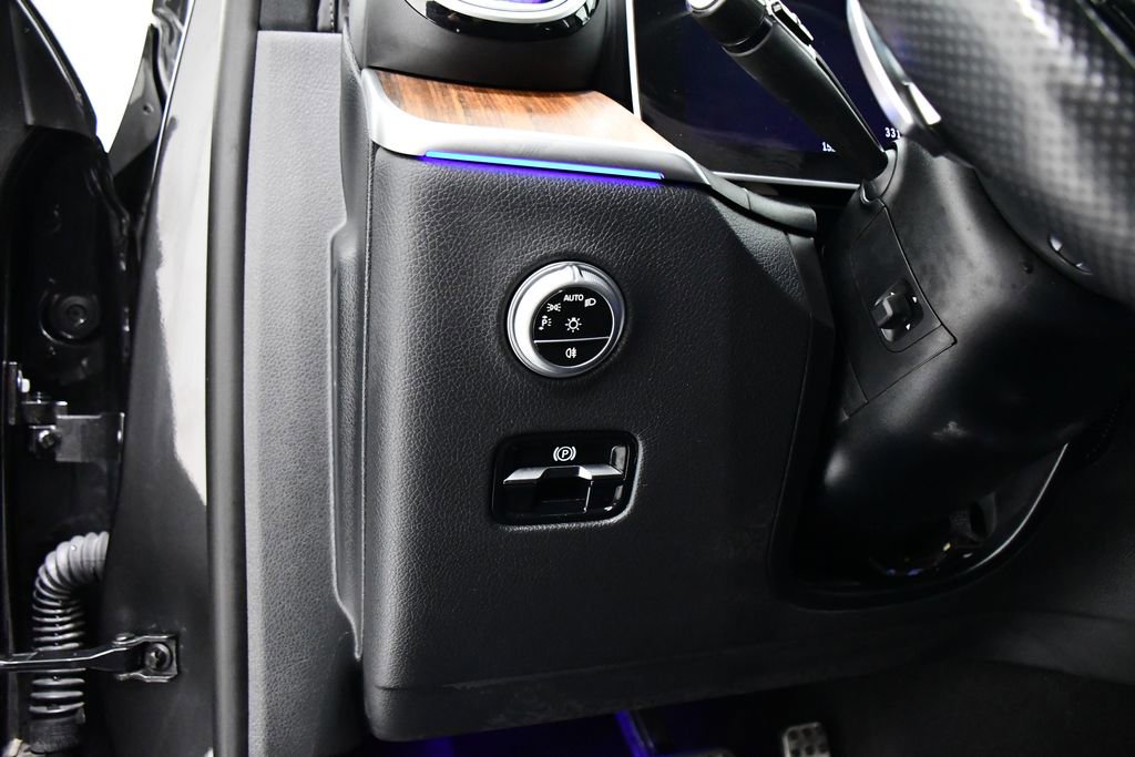 Certified 2025 Mercedes-Benz GLC 300 4MATIC image 11