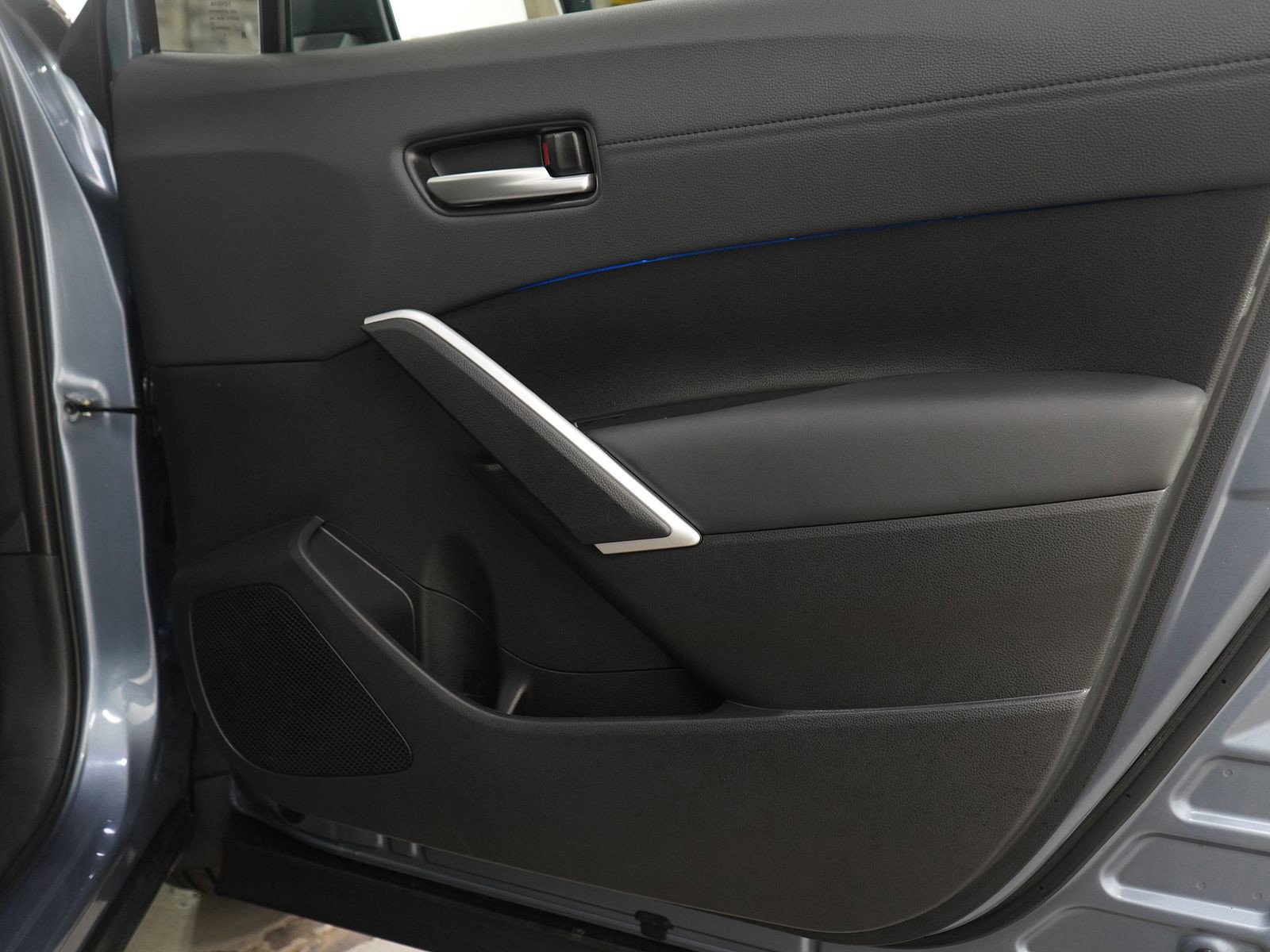 Used 2026 Toyota Corolla Cross XLE w/ Convenience Package image 9