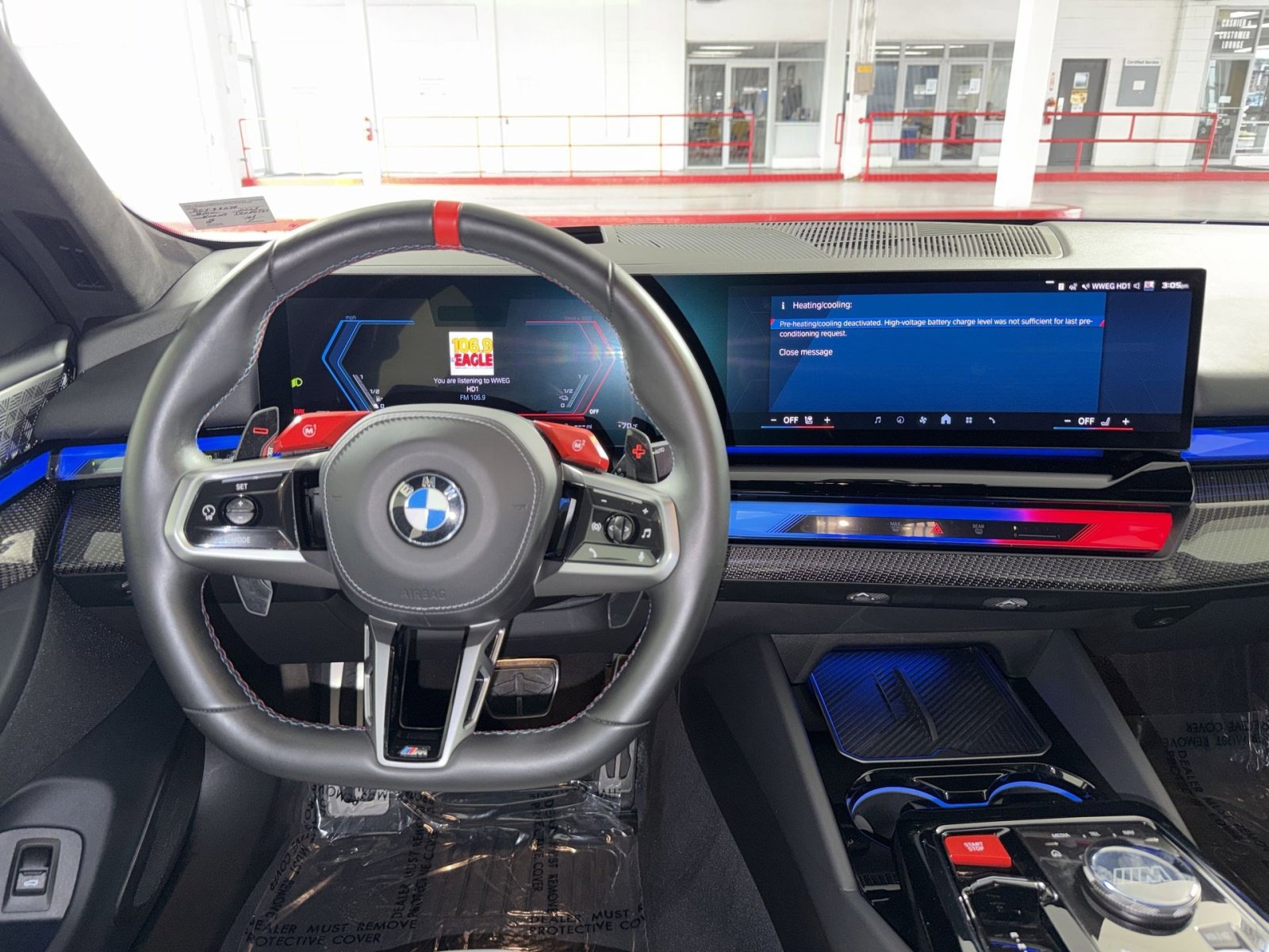 Used 2025 BMW M5 w/ Carbon Package image 13