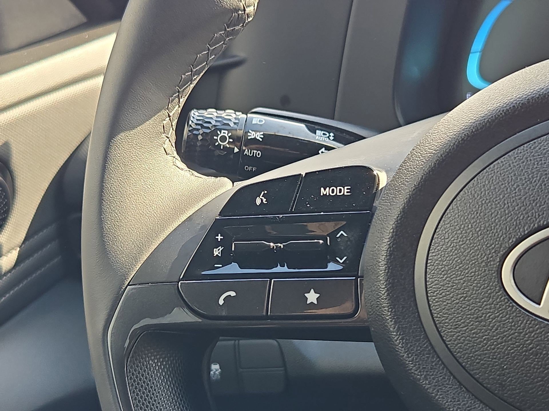 Used 2025 Hyundai Elantra Sport image 18