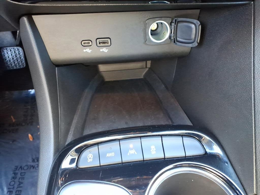 Used 2025 Buick Encore GX Sport Touring w/ Comfort Package image 12