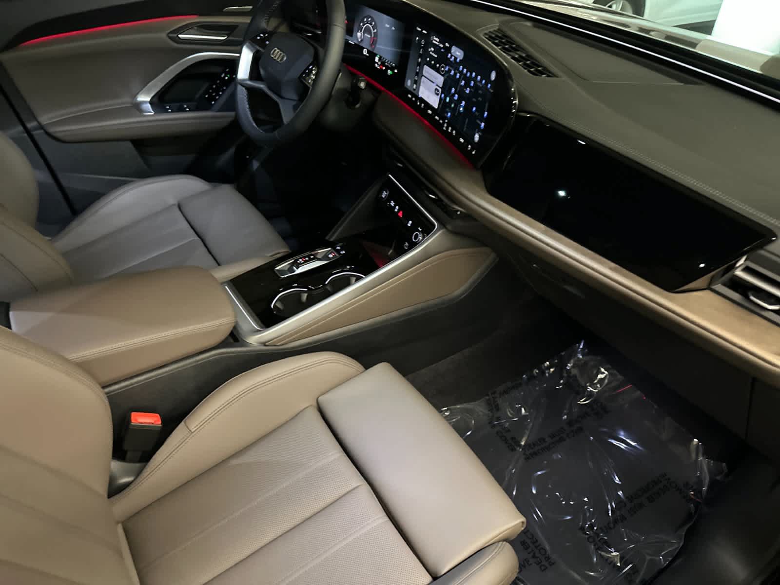 New 2026 Audi Q5 2.0T AWD/4WD image 16