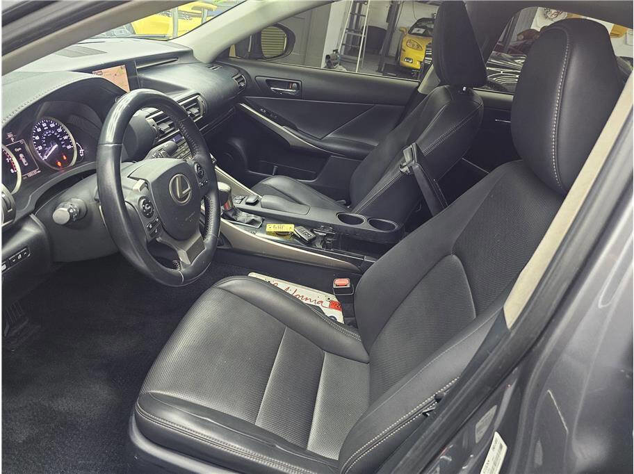Used 2014 Lexus IS 350 w/ Navigation Package image 17