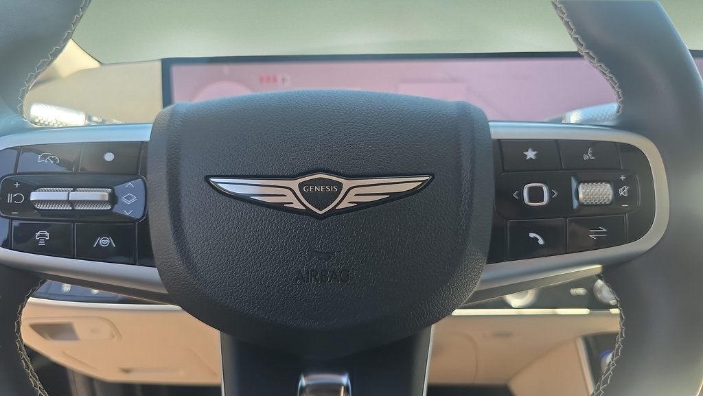 New 2026 Genesis GV70 2.5T Select AWD/4WD image 17