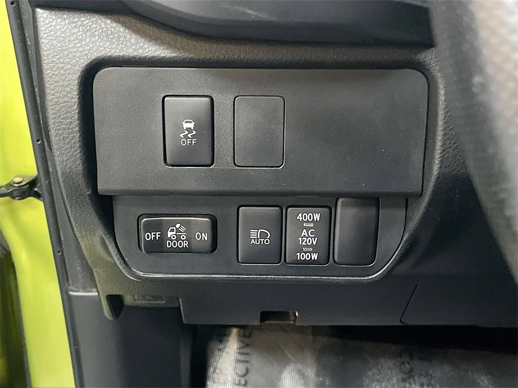 Used 2023 Toyota Tacoma TRD Off-Road image 10