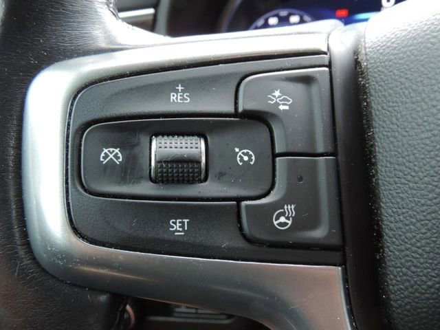 Used 2022 Chevrolet Tahoe Z71 w/ Luxury Package AWD/4WD image 33