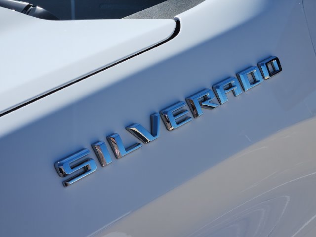 Used 2024 Chevrolet Silverado 1500 RST w/ Convenience Package II RWD image 8