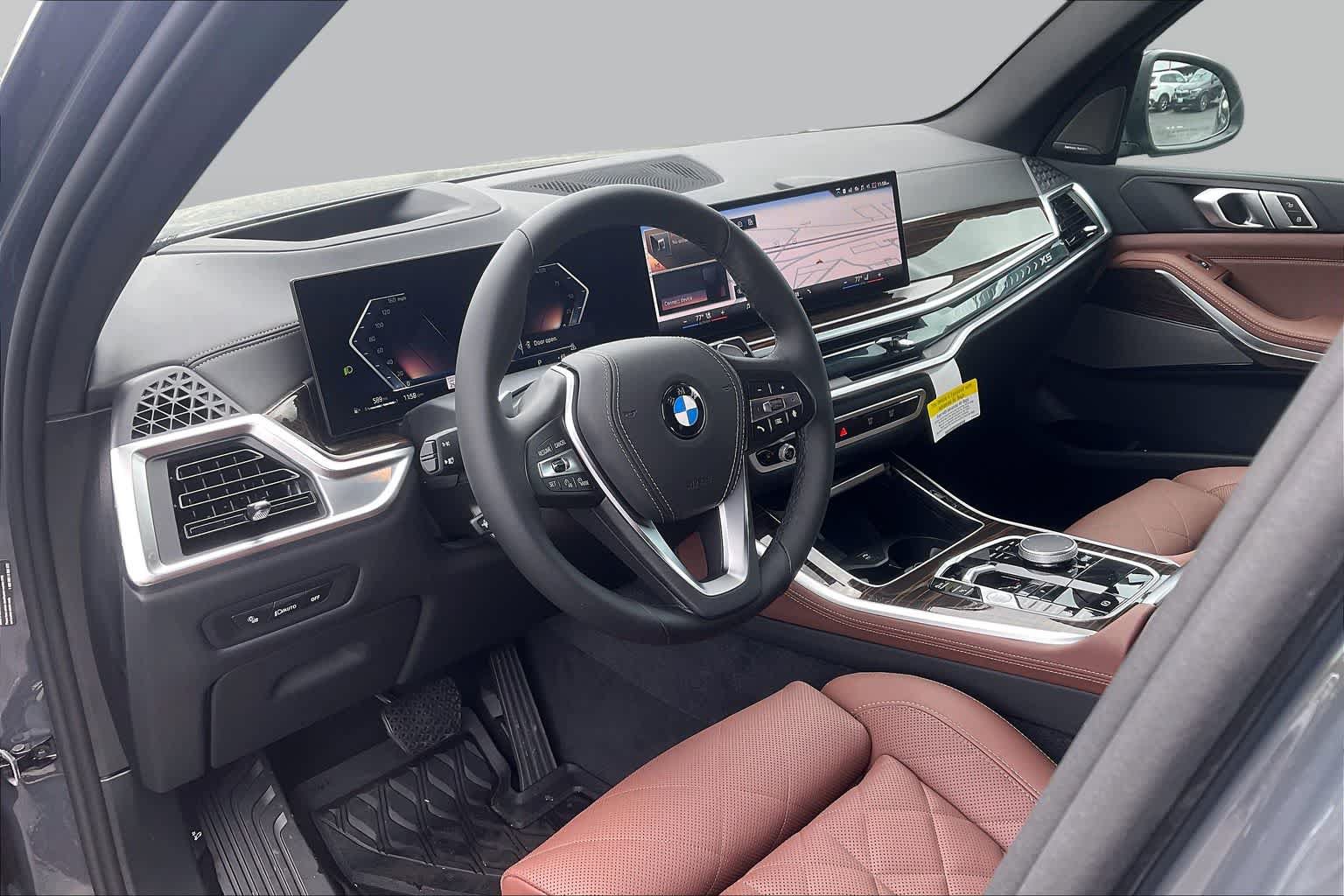 Used 2026 BMW X5 xDrive40i AWD/4WD image 9