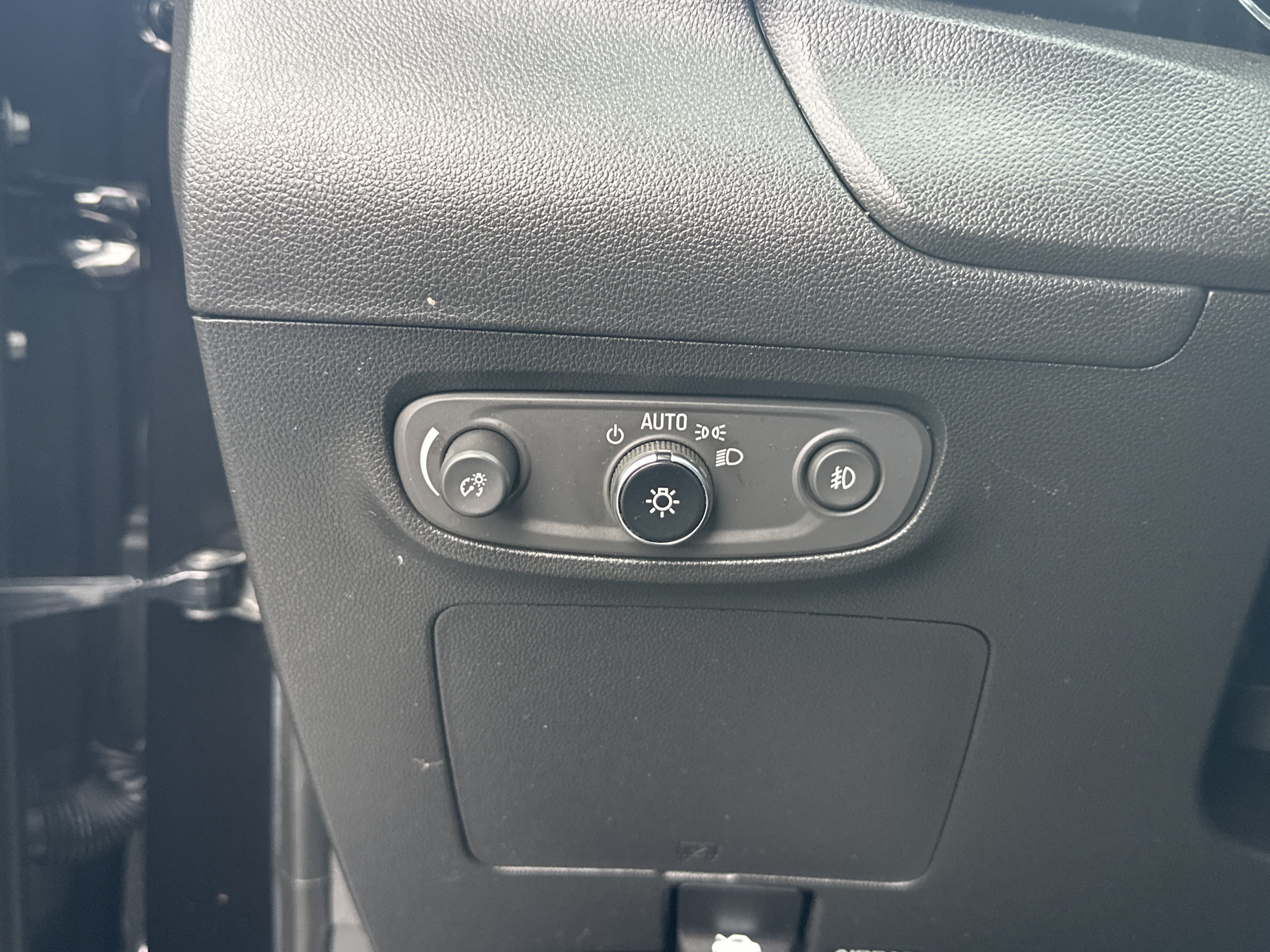 Certified 2023 Buick Encore GX Preferred FWD image 22