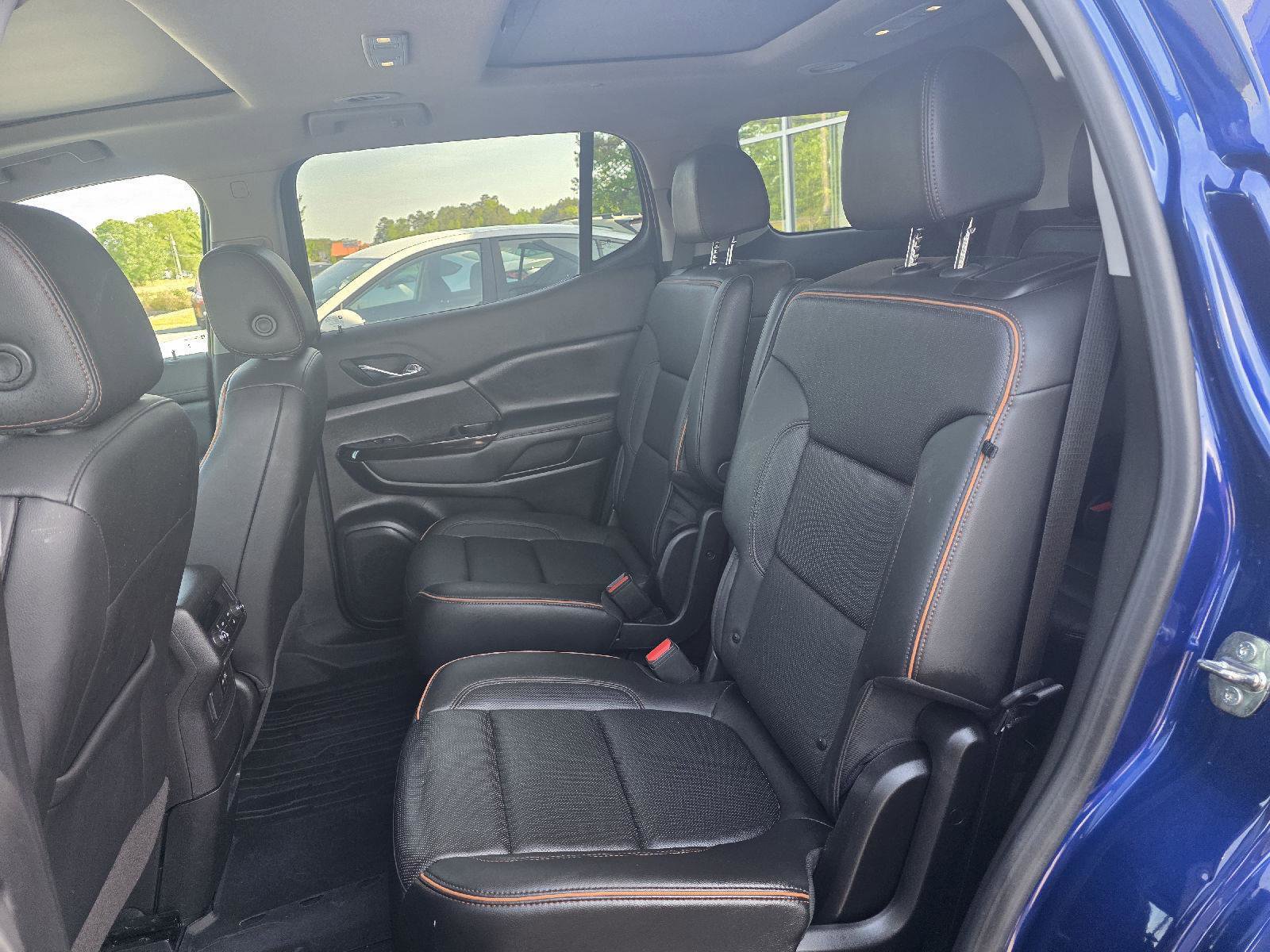 Used 2023 GMC Acadia AT4 w/ Technology Package AWD/4WD image 10