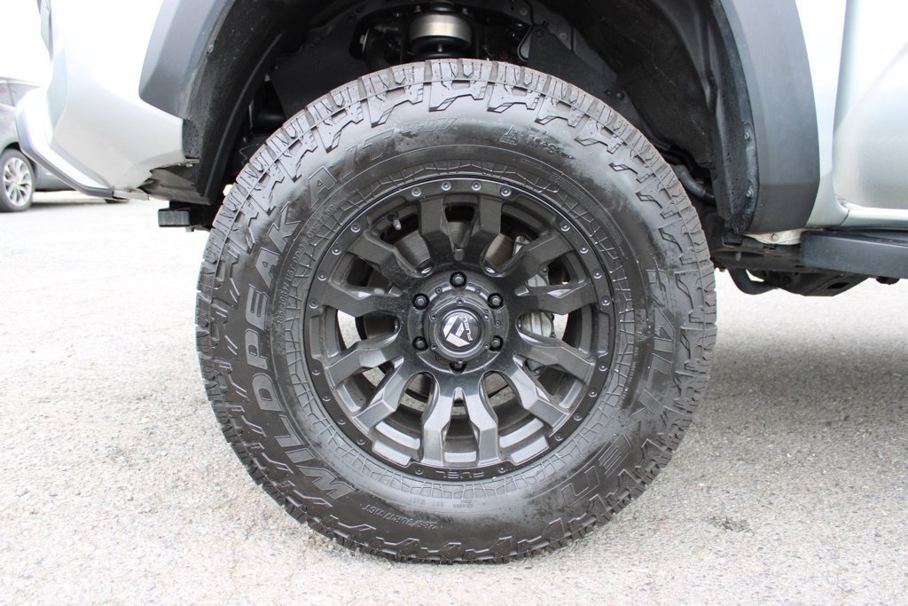 Used 2023 Toyota Tacoma TRD Off-Road AWD/4WD image 23