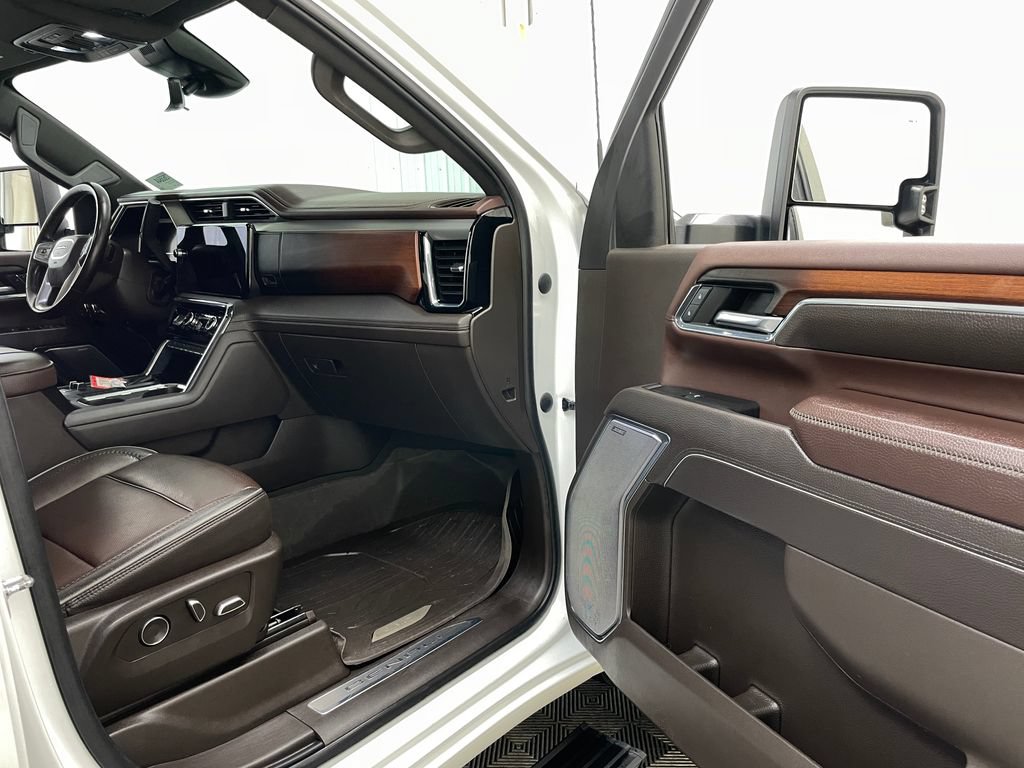 Certified 2024 GMC Sierra 3500 Denali w/ Denali Reserve Package AWD/4WD image 42