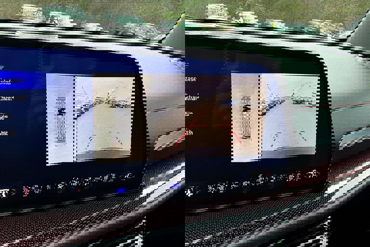 Used 2025 Chevrolet Traverse RS w/ LPO, Floor Liner Package image 9