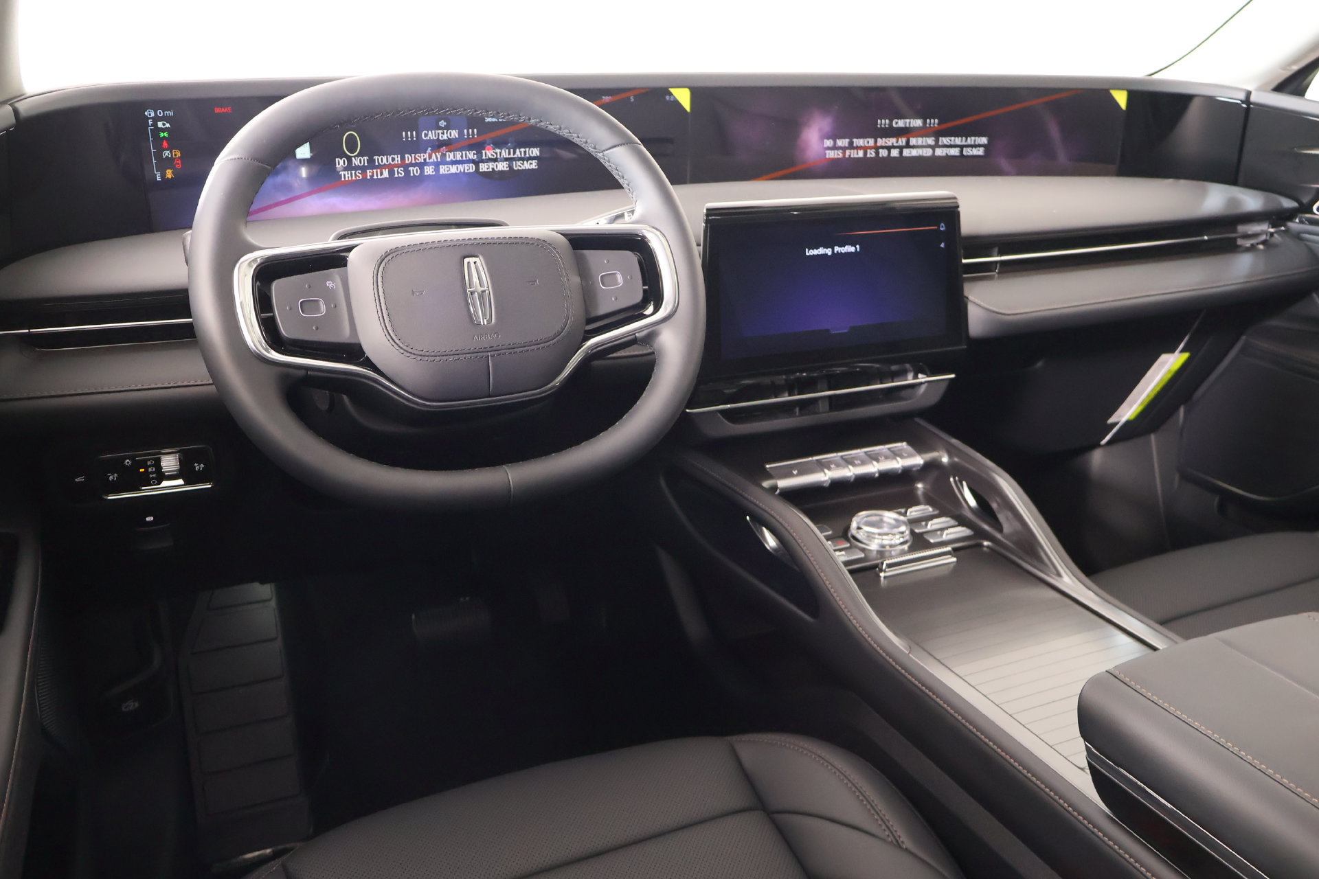 New 2026 Lincoln Nautilus Premier AWD/4WD image 2